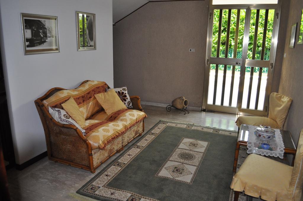 L' Aia Antica Bed & Breakfast Veroli Exterior photo