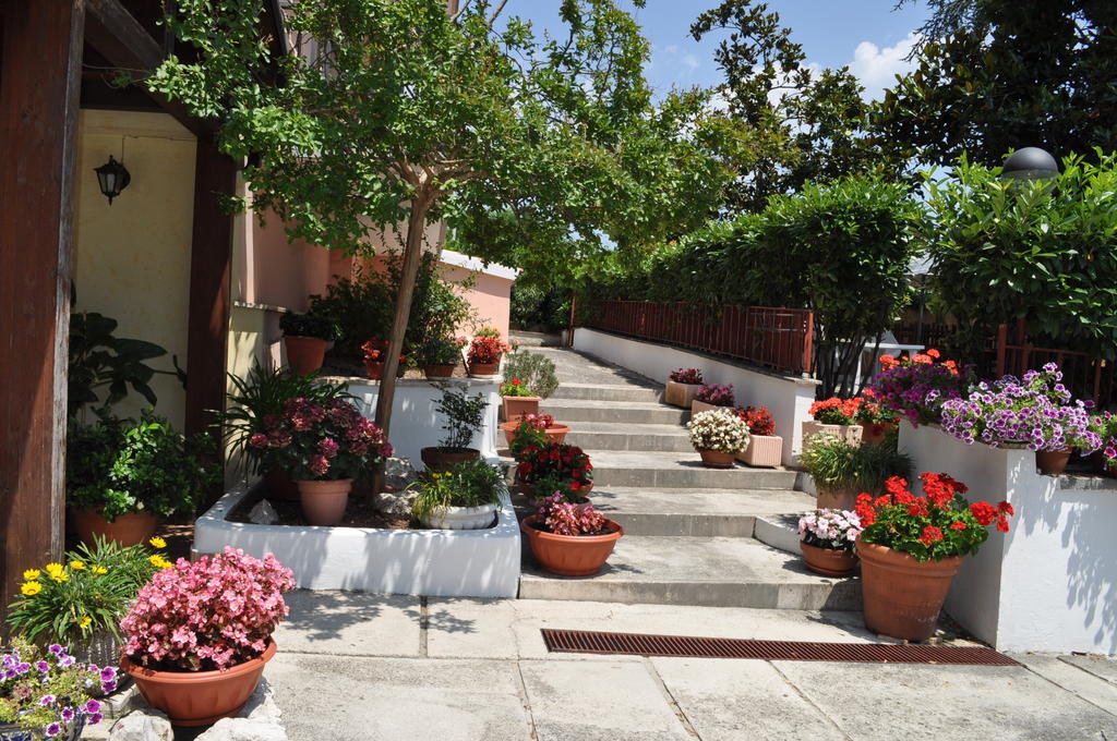 L' Aia Antica Bed & Breakfast Veroli Exterior photo